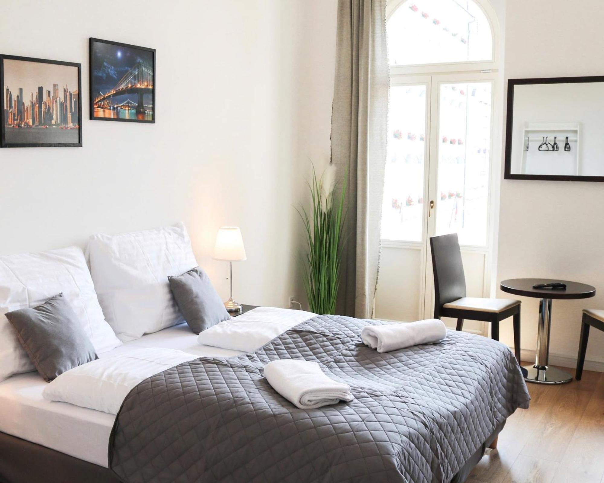 براغ Rose Suites And Rooms المظهر الخارجي الصورة